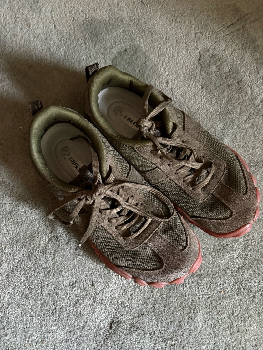 Women’s Athletic Lace-Up barefoot hiking shoes in Olive Green with Rose Accent